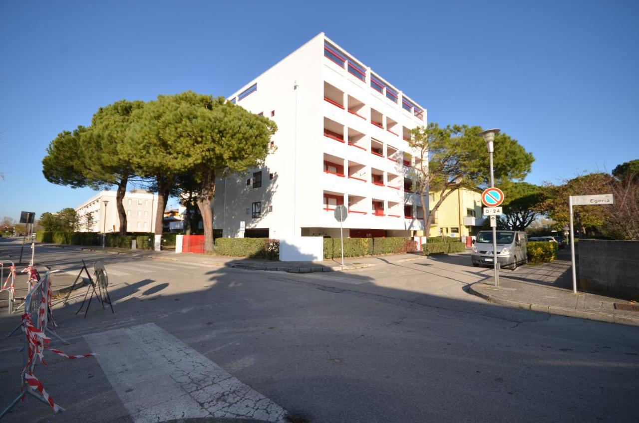 Appartamenti Eridano Bibione Bagian luar foto